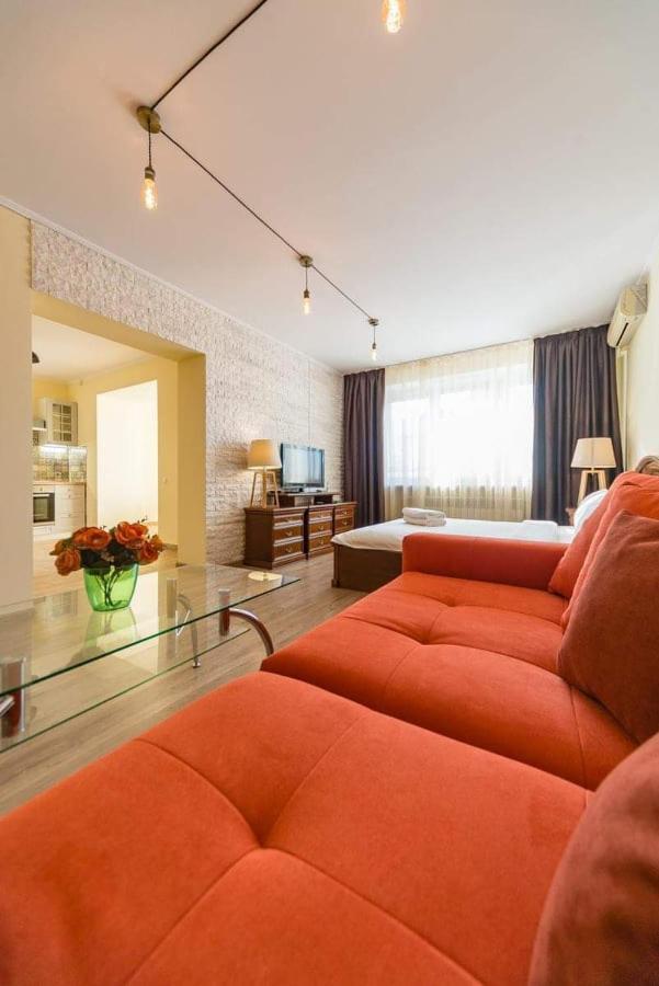 1 Room 65M2 Center Of Obolon Near River Side. Kyiv Exterior foto